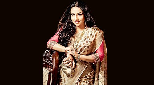 Vidya Balan slips off the horse whilst shooting a sequence for Begum Jaan, , 2016