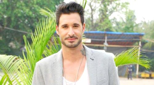 Daniel Weber to do a cameo in Beiimaan Love, , 2016