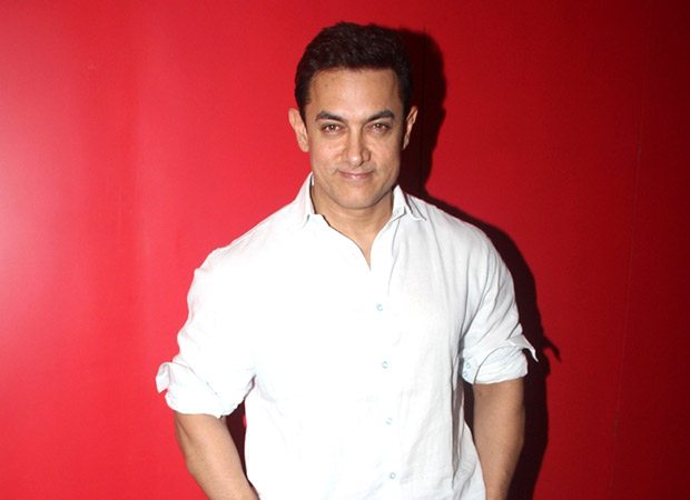 Aamir Khan s special screening for villagers of Balali, , 2016