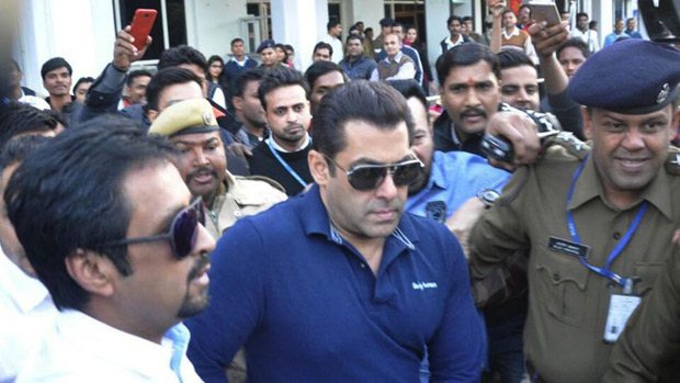 BREAKING NEWS: Salman Khan acquitted by Jodhpur Court in Arms Act Case, , 2017