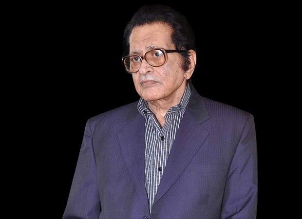 The veteran actor Manoj Kumar remembers how the Patriotic classic song Meri desh ki dharti was conceived, , 2017