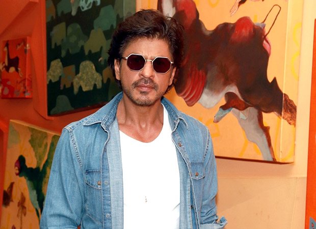 High Court puts a stay on summons issued to Shah Rukh Khan over death of a man during Raees promotions, , 2017