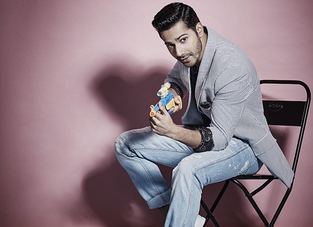 Varun Dhawan gets special permission from Dwayne Johnson to watch Baywatch in advance, , 2017
