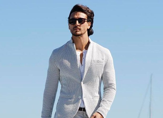 Tiger Shroff to open martial arts schools all over India, , 2017