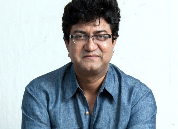 Prasoon Joshi changes film viewing protocol at CBFC, , 2017