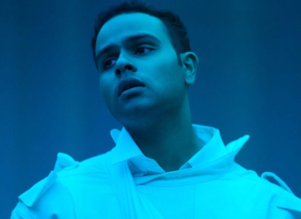 Singer Arpit Bala spits at bottle-throwing fan during Hyderabad concert, watch video, , 2026