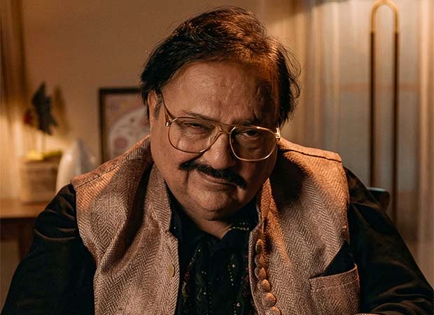 Crocs India taps Rakesh Bedi for new digital campaign built on everyday moments, , 2026