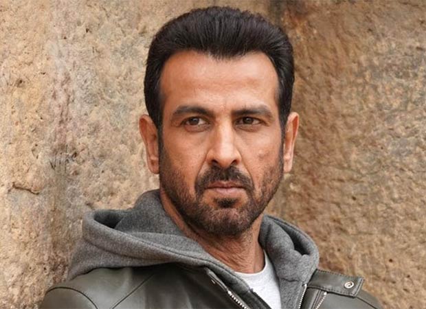 Ronit Roy warns fans about online impostor using his name to target women and asking for money; says,    Cops are coming for you, , 2026